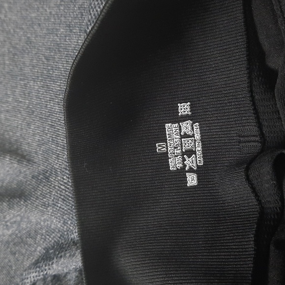 Bundle of 2 SHEIN Leggings buttscrunch - Picture 6 of 8